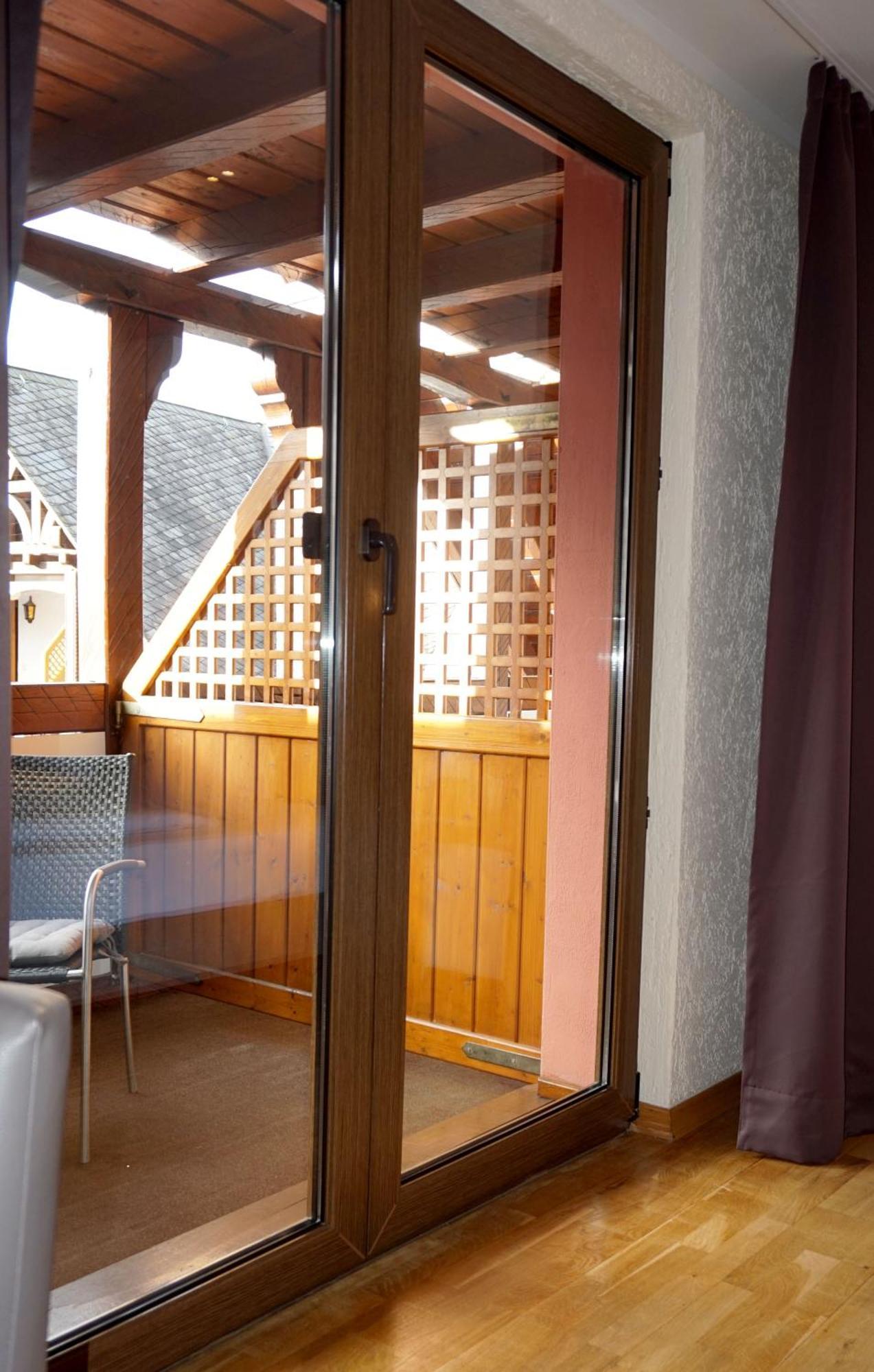 Weinhaus Lenz Hotel Briedern Room photo
